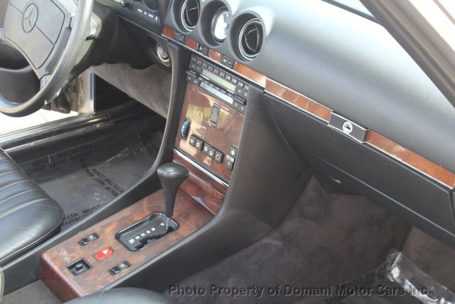 1986 Mercedes-Benz 560 HARDTOP INCLUDED ,FACTORY BOOKS AND 3 KEYS - 21741155 - 7