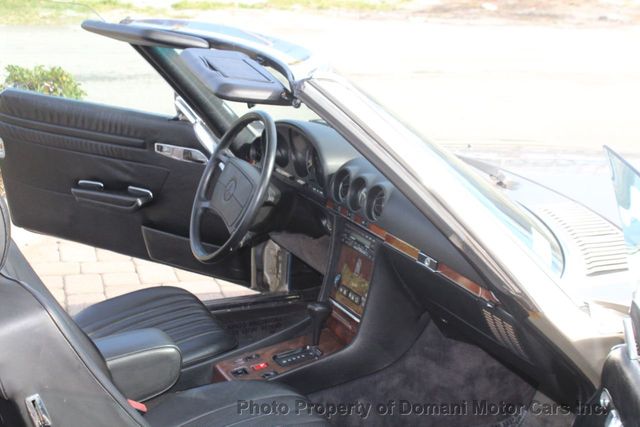1986 Mercedes-Benz 560 HARDTOP INCLUDED ,FACTORY BOOKS AND 3 KEYS - 21741155 - 81
