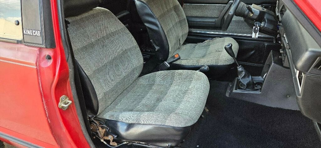 1986 Nissan Pickup 4x4 California Clean RARE 5 Speed Manual 615-300-6004 - 22926476 - 16