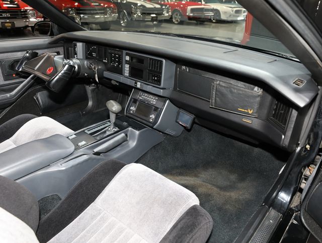 1986 Pontiac Trans Am Trans Am - K I T T car replica T Tops - 23022837 - 50