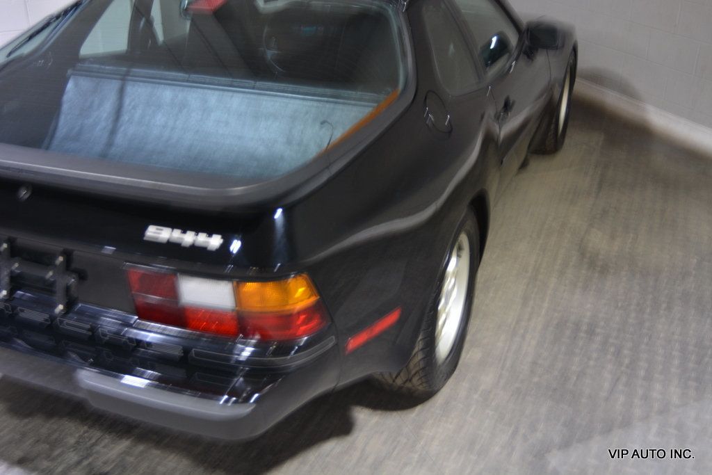 1986 Porsche 944  - 22866317 - 16