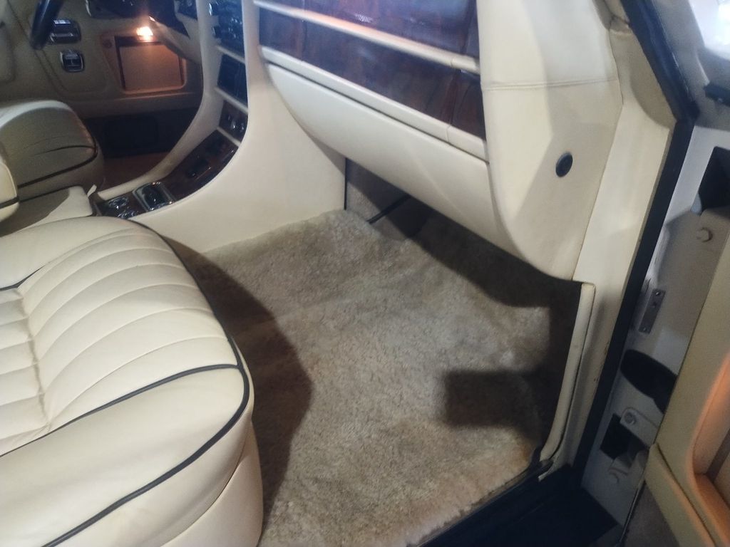 1986 Rolls-Royce Corniche Corniche II Mulliner Park Ward 1 Owner - 22878670 - 68