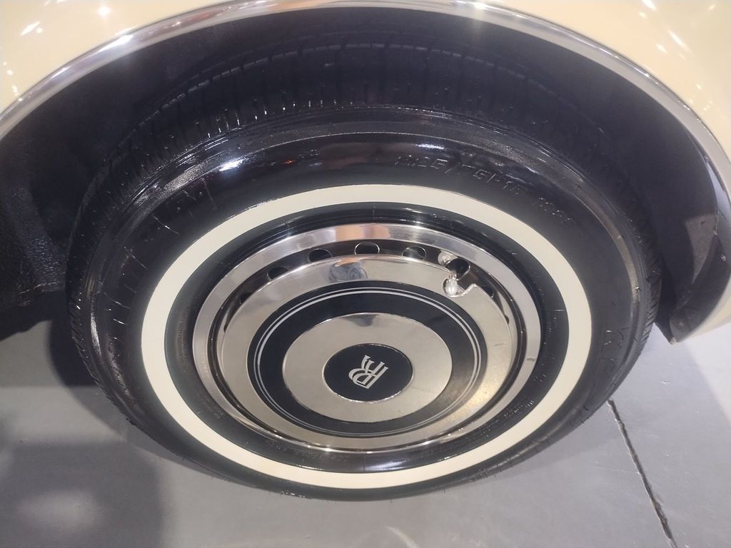 1986 Rolls-Royce Corniche Corniche II Mulliner Park Ward 1 Owner - 22878670 - 75