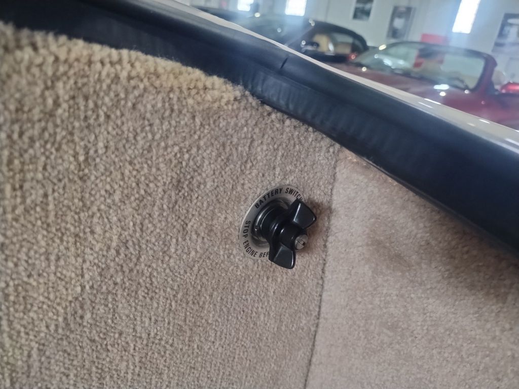 1986 Rolls-Royce Corniche Corniche II Mulliner Park Ward 1 Owner - 22878670 - 87