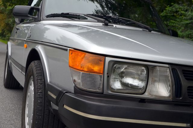 1986 Saab 900T Convertible 900T Convertible 1 of only 400 produced - 22817595 - 30