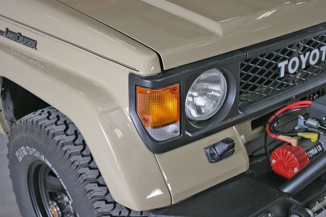 1986 Toyota Land Cruiser Land Cruiser LJ70 Diesel  - 17687282 - 12