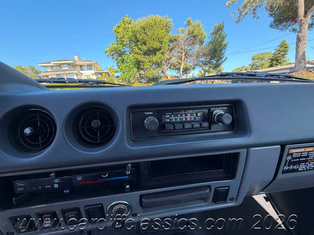 1986 Toyota Land Cruiser FJ60  - 23031229 - 18