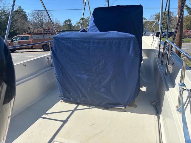 1987 Boston Whaler 170 Montauk  - 23003897 - 6