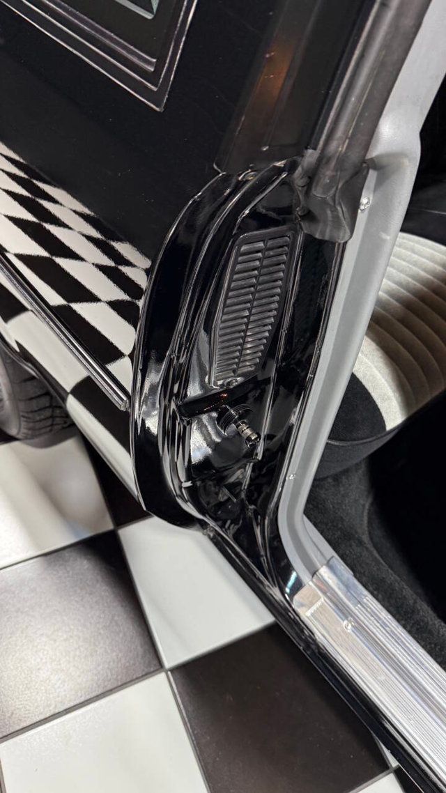 1987 Buick Regal Grand National Turbo 2dr Coupe - 22933187 - 25