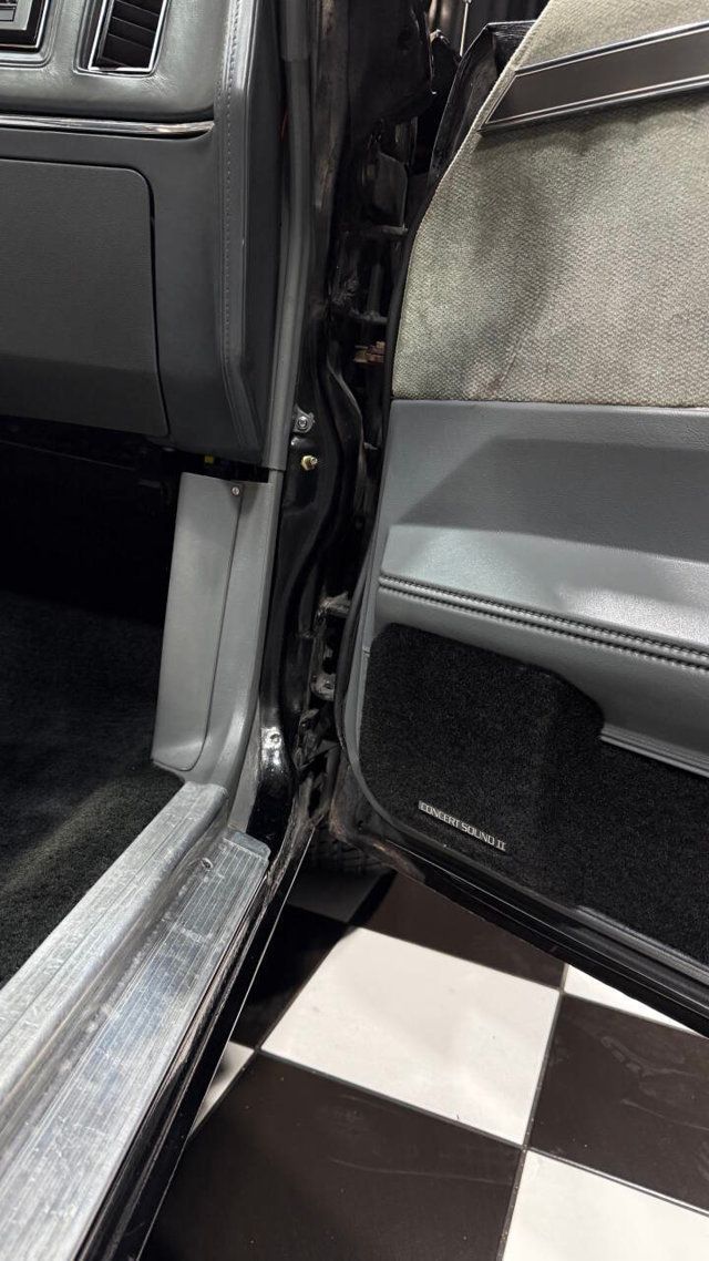 1987 Buick Regal Grand National Turbo 2dr Coupe - 22956370 - 23