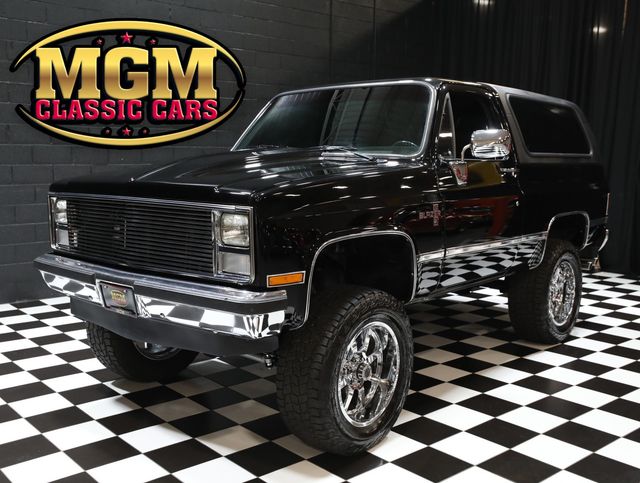 1987 Chevrolet Blazer K5 - LS2 - AC - RESTORED - TOP SHELF - 23017443 - 0