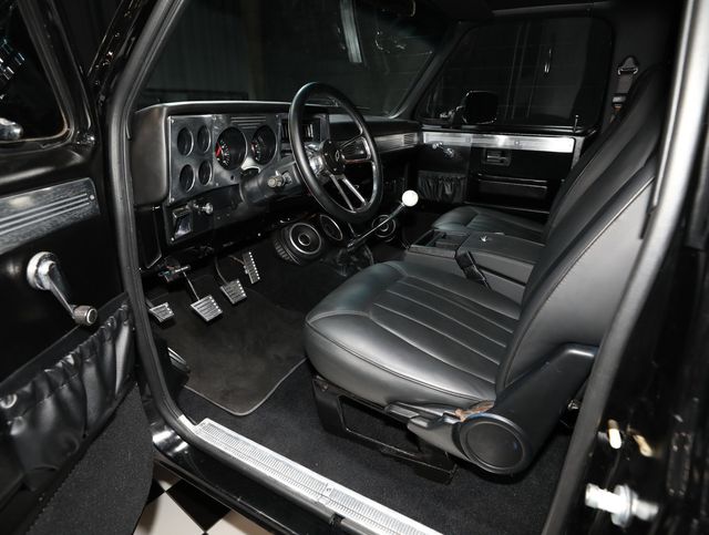 1987 Chevrolet Blazer K5 - LS2 - AC - RESTORED - TOP SHELF - 23017443 - 2