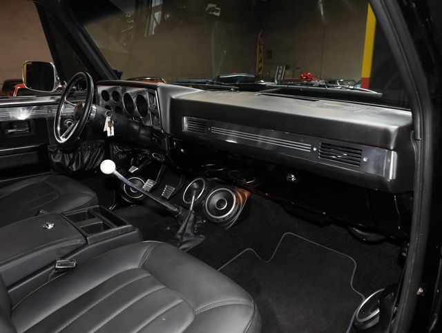 1987 Chevrolet Blazer K5 - LS2 - AC - RESTORED - TOP SHELF - 23017443 - 38