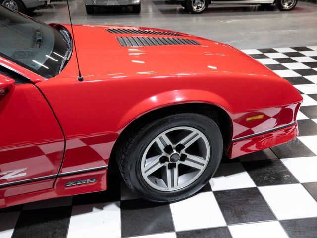 1987 Chevrolet Camaro IROC Z28 -L-98 5.7 LITER - ONLY 2 OWNERS - 22982702 - 11