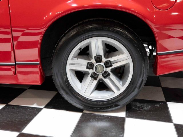 1987 Chevrolet Camaro IROC Z28 -L-98 5.7 LITER - ONLY 2 OWNERS - 22982702 - 22