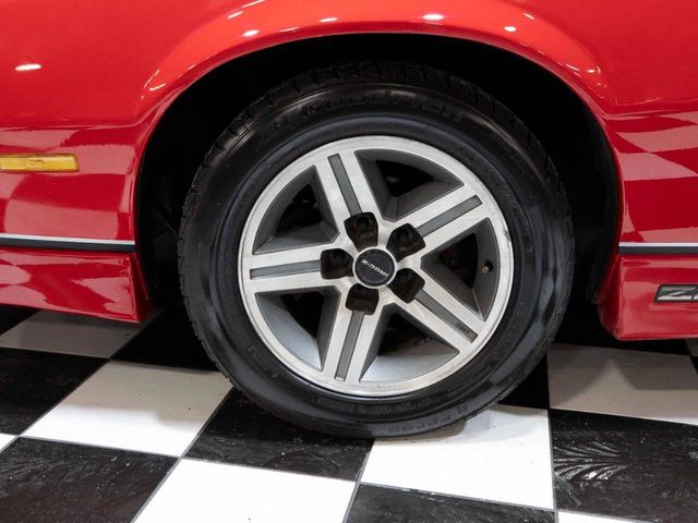 1987 Chevrolet Camaro IROC Z28 -L-98 5.7 LITER - ONLY 2 OWNERS - 22982702 - 23