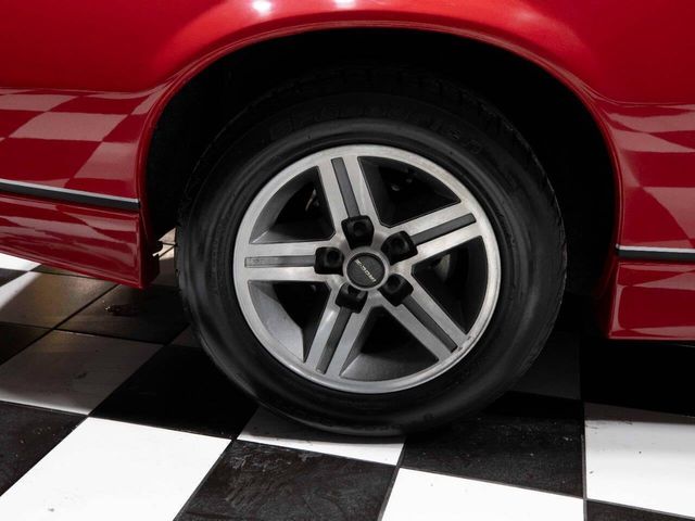 1987 Chevrolet Camaro IROC Z28 -L-98 5.7 LITER - ONLY 2 OWNERS - 22982702 - 25