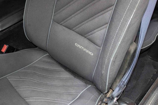 1987 Chevrolet Camaro IROC Z28 -L-98 5.7 LITER - ONLY 2 OWNERS - 22982702 - 31