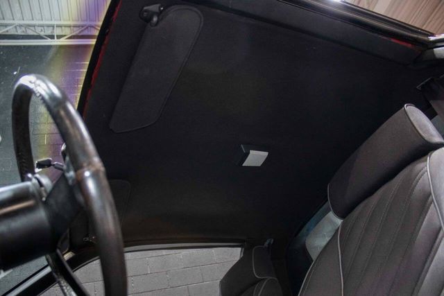 1987 Chevrolet Camaro IROC Z28 -L-98 5.7 LITER - ONLY 2 OWNERS - 22982702 - 32