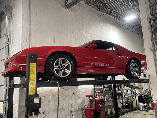 1987 Chevrolet Camaro IROC Z28 -L-98 5.7 LITER - ONLY 2 OWNERS - 22982702 - 46