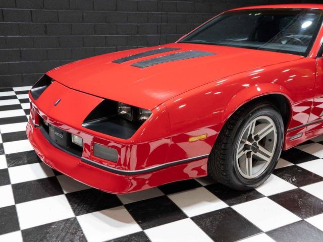 1987 Chevrolet Camaro IROC Z28 -L-98 5.7 LITER - ONLY 2 OWNERS - 22982702 - 6