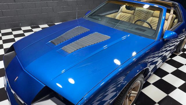 1987 Chevrolet Camaro Z28 2dr Hatchback - 22941966 - 26