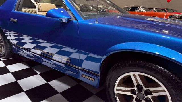 1987 Chevrolet Camaro Z28 2dr Hatchback - 22941966 - 39