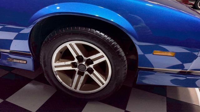 1987 Chevrolet Camaro Z28 2dr Hatchback - 22941966 - 40