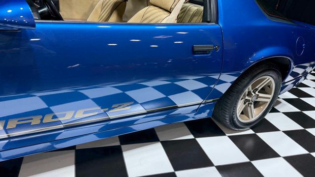 1987 Chevrolet Camaro Z28 2dr Hatchback - 22941966 - 48