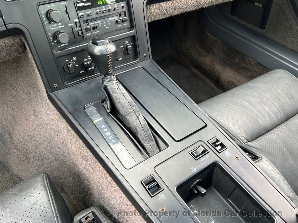 1987 Chevrolet Corvette Coupe Targa Automatic - 22246625 - 61