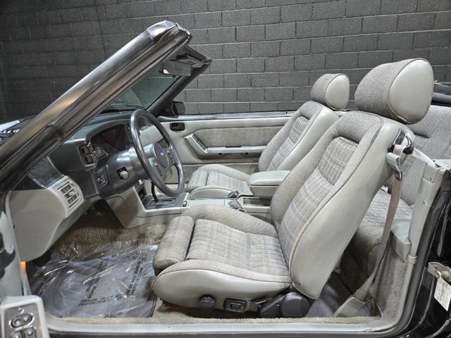 1987 Ford Mustang GT 2dr Convertible - 22907590 - 10