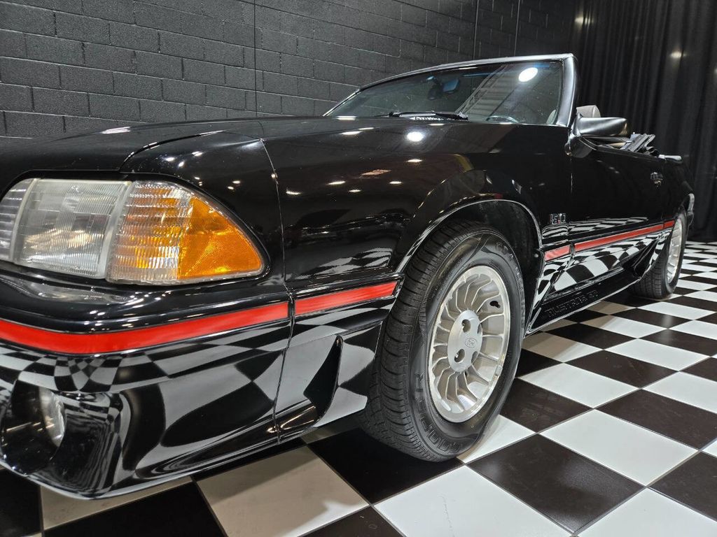 1987 Ford Mustang GT 2dr Convertible - 22907590 - 12