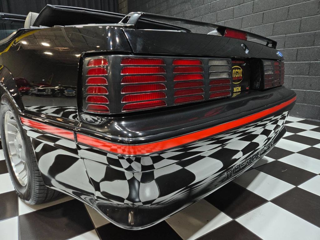 1987 Ford Mustang GT 2dr Convertible - 22907590 - 19