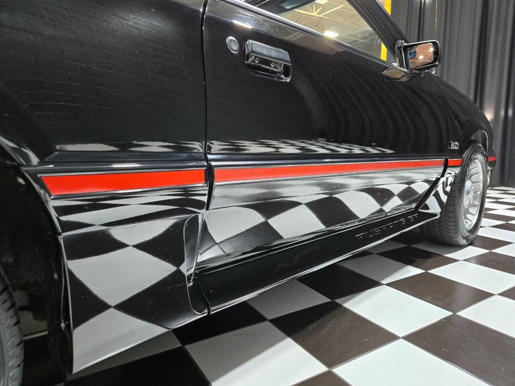 1987 Ford Mustang GT 2dr Convertible - 22907590 - 26