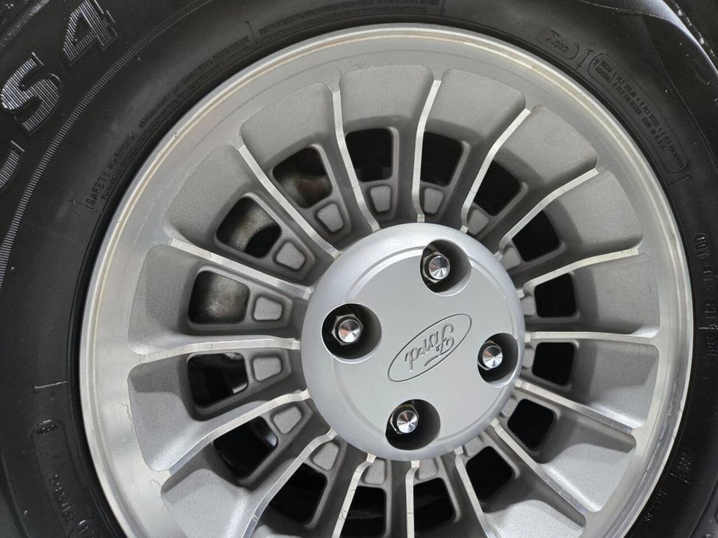 1987 Ford Mustang GT 2dr Convertible - 22907590 - 29