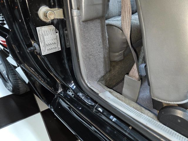 1987 Ford Mustang GT 2dr Convertible - 22907590 - 37