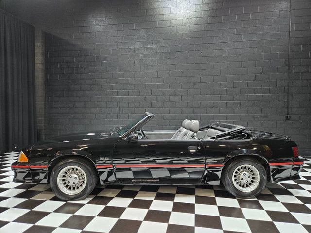 1987 Ford Mustang GT 2dr Convertible - 22907590 - 4