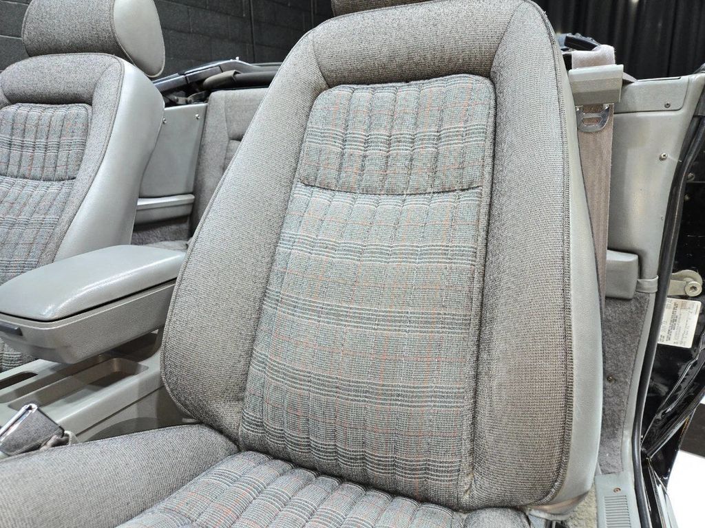 1987 Ford Mustang GT 2dr Convertible - 22907590 - 66