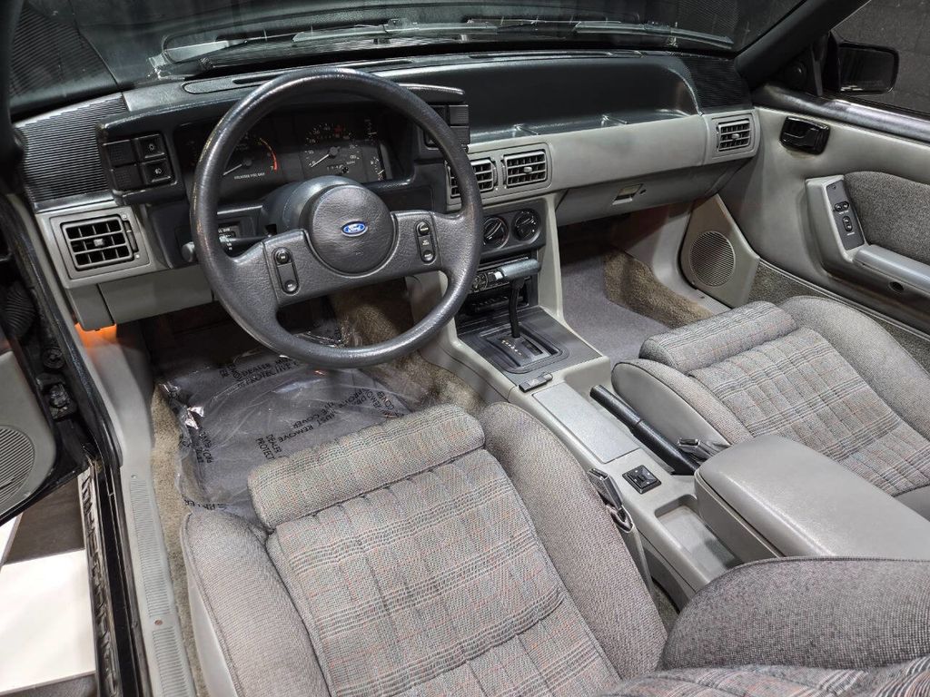 1987 Ford Mustang GT 2dr Convertible - 22907590 - 68