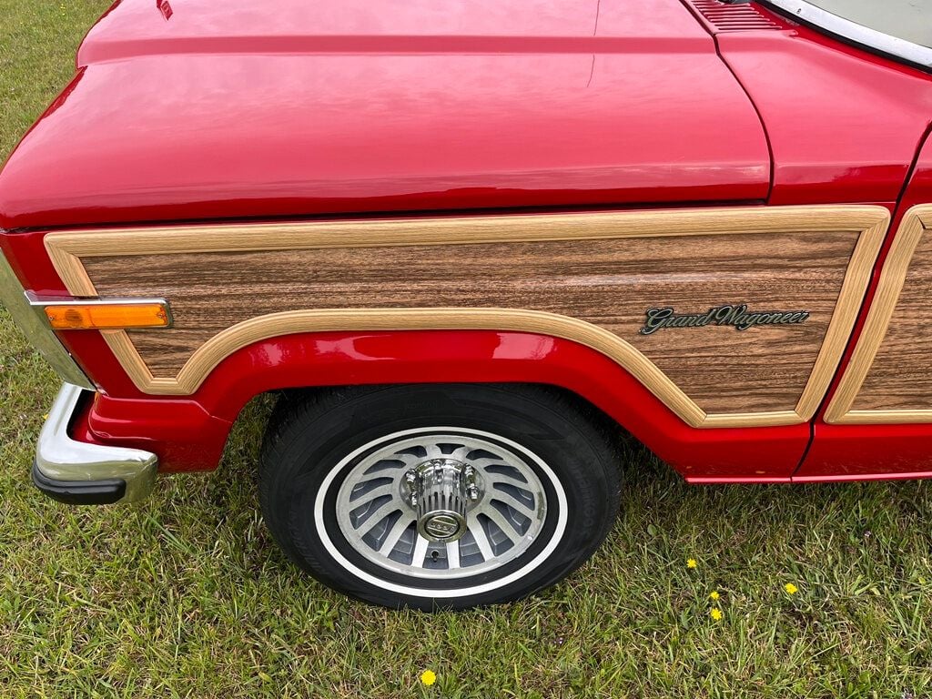 1987 Jeep Grand Wagoneer Colorado Red 4x4 - 22433083 - 25