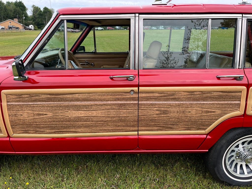 1987 Jeep Grand Wagoneer Colorado Red 4x4 - 22433083 - 26