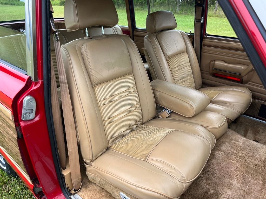 1987 Jeep Grand Wagoneer Colorado Red 4x4 - 22433083 - 34