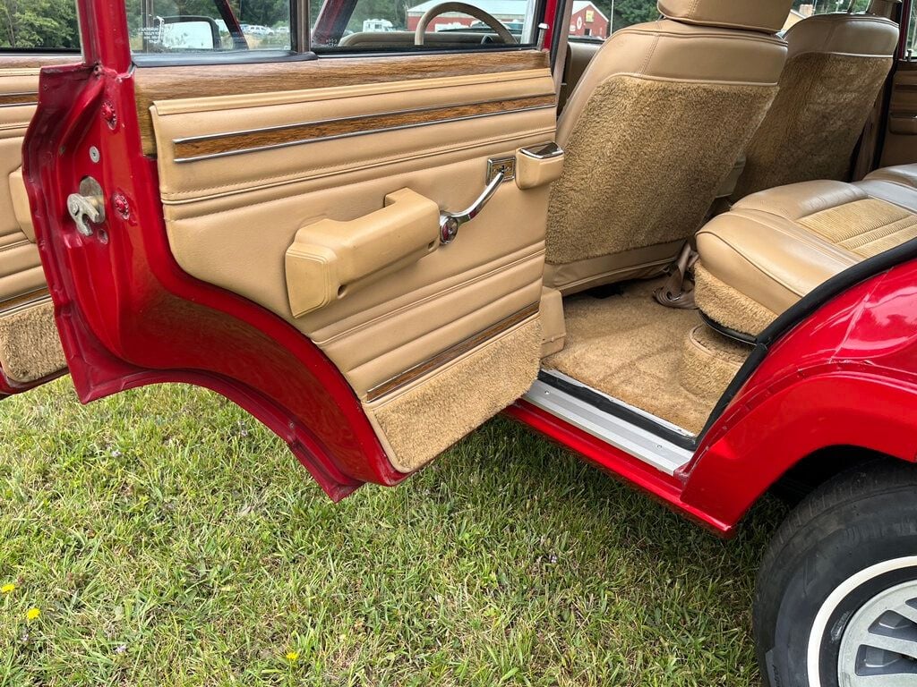 1987 Jeep Grand Wagoneer Colorado Red 4x4 - 22433083 - 44