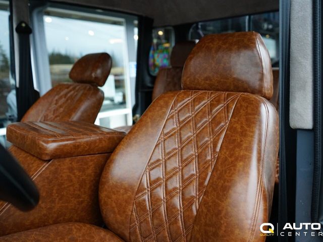 1987 Land Rover Defender  - 22787517 - 24