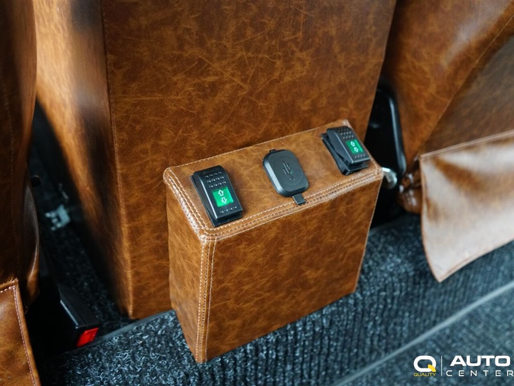 1987 Land Rover Defender  - 22787517 - 48