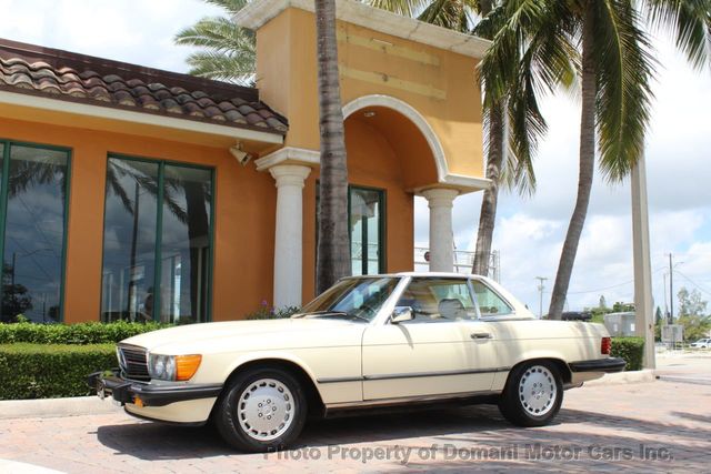 1987 Mercedes-Benz 560 Beautiful Example of a 107 and has Hardtop as well - 18945318 - 11