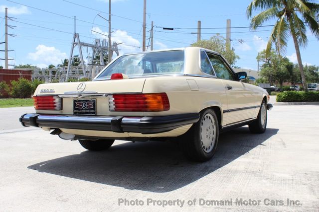 1987 Mercedes-Benz 560 Beautiful Example of a 107 and has Hardtop as well - 18945318 - 22