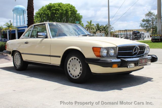 1987 Mercedes-Benz 560 Beautiful Example of a 107 and has Hardtop as well - 18945318 - 27