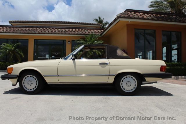 1987 Mercedes-Benz 560 Beautiful Example of a 107 and has Hardtop as well - 18945318 - 34