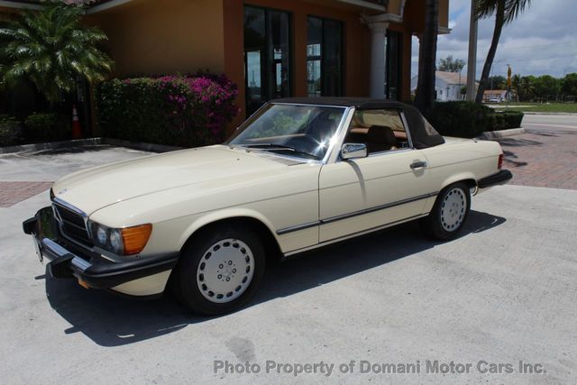 1987 Mercedes-Benz 560 Beautiful Example of a 107 and has Hardtop as well - 18945318 - 36